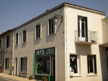 3 Bedroom House With Rented Shop, In..