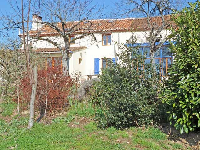 Farmhouse On More Than 5 Acres Of Land.. - 2