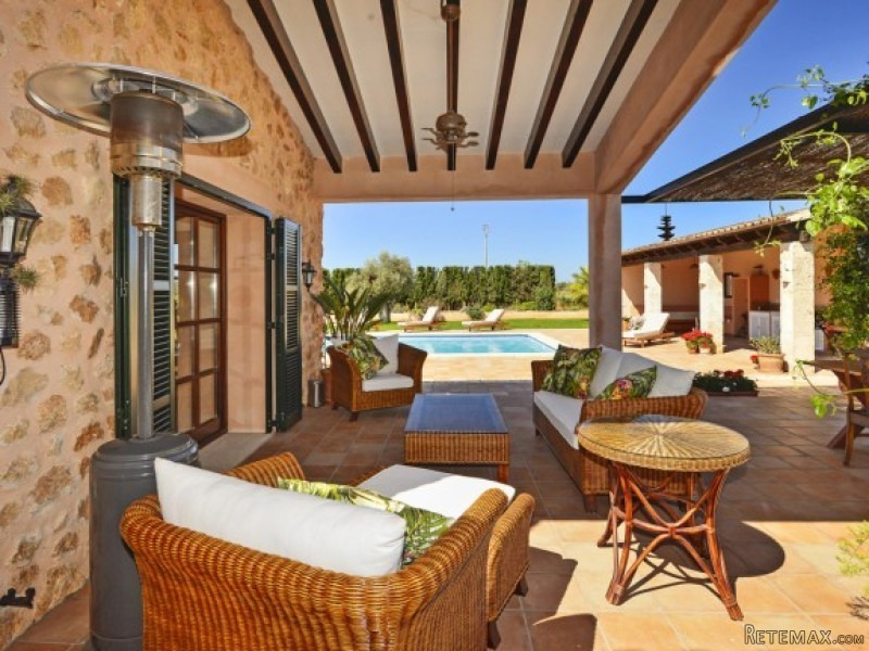 Well Located Country House Between.. - 2