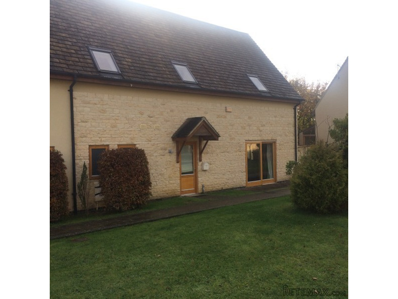 3bed, Oaksey Park, Oaksey, Wiltshire..