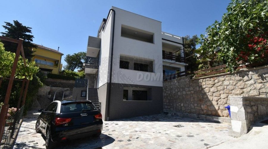 Apartman u prizemlju zgrade-adaptirano!! - 2