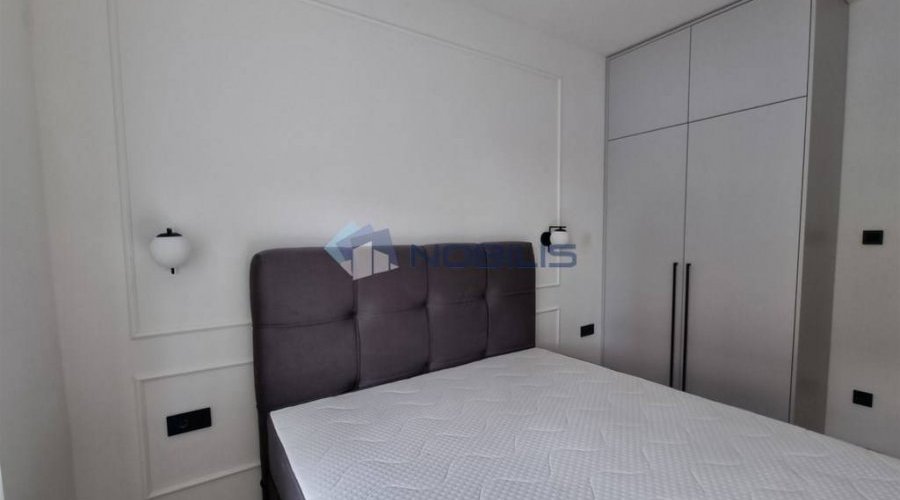 Zagreb, Kvaternikkov trg, trosobni stan s balkonom - 14