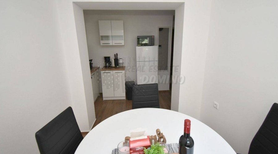 Apartman u prizemlju zgrade-adaptirano!! - 10