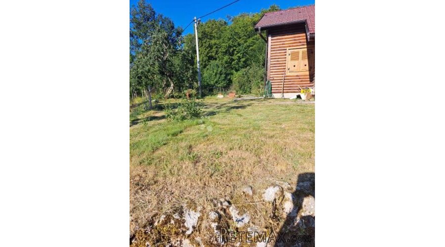 DVIJE USELJIVE KUĆE U GORNJIM PAZARIŠTIMA - GOSPIĆ OKOLICA - 2