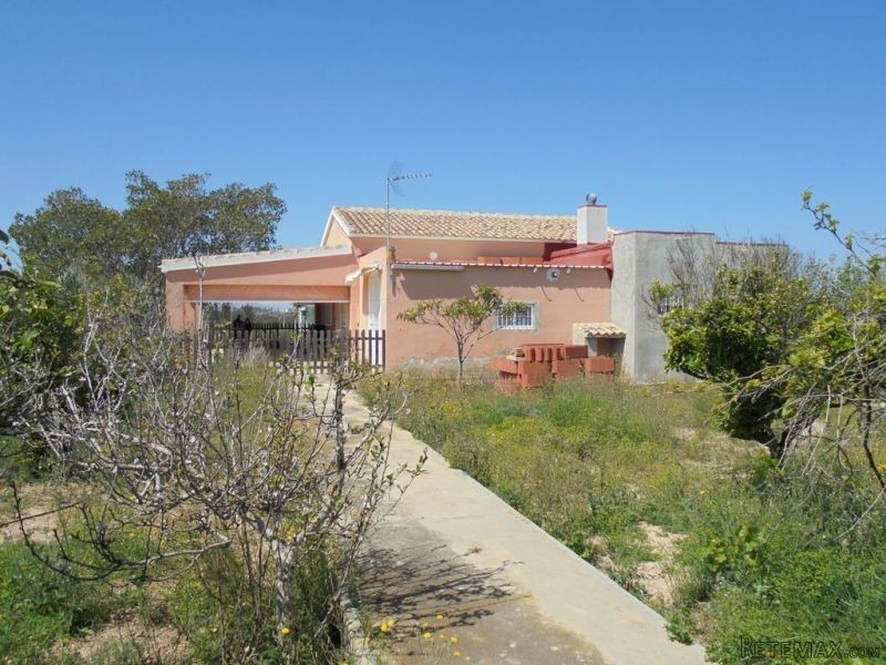 3 Bedrooms - Finca - Alicante - For Sale