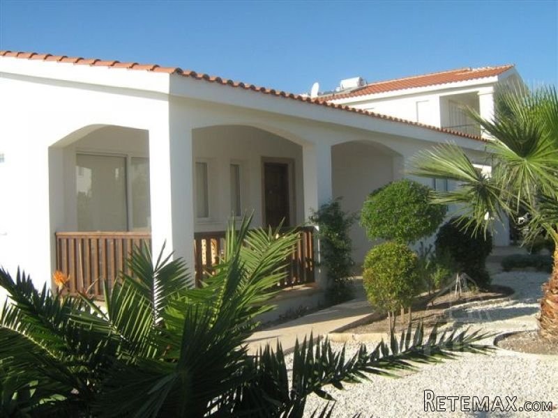 Bungalow in Paphos, Cyprus, for..