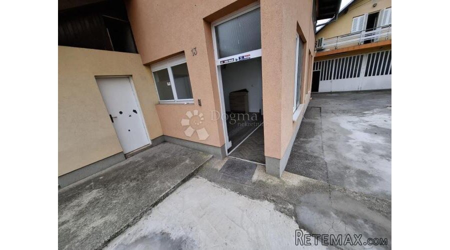 Stambeno-poslovna zgrada Trnje, 421 m², parking