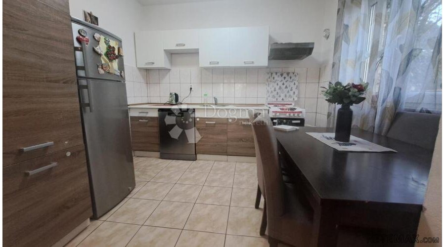 Rijeka, Kukuljanovo, etaža s terasom i vrtom, 3S+DB - 2