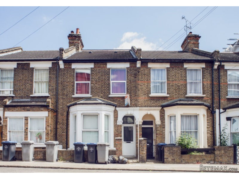 Single with double bed near Kensal.. - 2