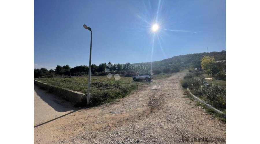 BILICE KOD ŠIBENIKA GRAĐEVINSKO ZEMLJIŠTE 5000 m2 - 3
