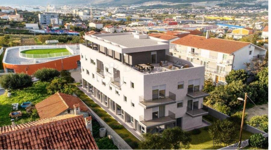 Poslovni prostor u novogradnji - Mejaši