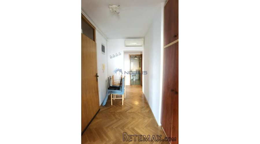 Bjelovar (Centar) 4-sobni stan, 116,75 m2 + 101,33 m2 TAVAN - 10
