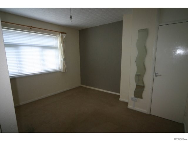 34 Pen-y-Mor - Penlan, Swansea SA5 7EF..