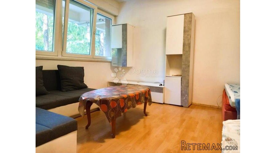 Turnić, 33 m2, odličan prilaz
