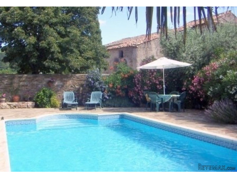 Superb Character Home With 250 m2 Of.. - 2