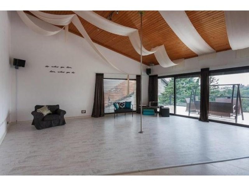 7 bedroom Villa For Sale: Vrhovec.. - 2