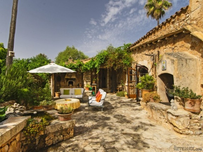 Perfect Idyllic Country House - 2