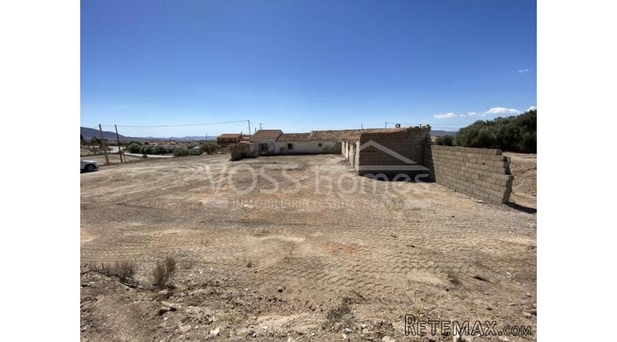 Urban building plot to be developed of just over 8000m2 for.. - 8