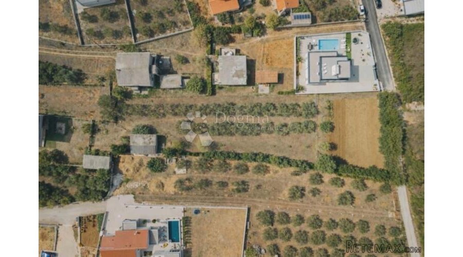 VRSI - GRAĐEVINSKO ZEMLJIŠTE 1252 m2 - INVESTICIJSKA PRILIKA - 2