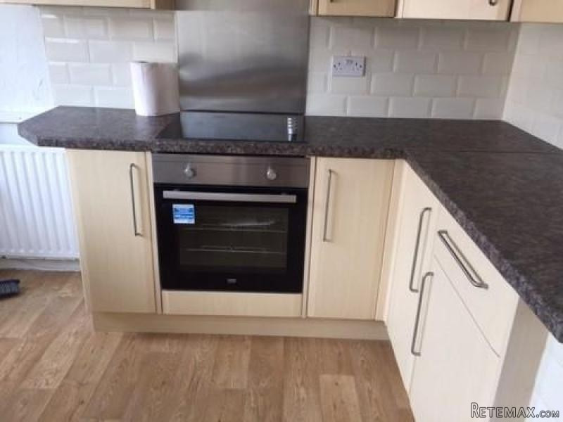 3 Bed Town House To Rent Just Added - 2