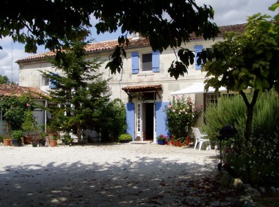 Charming renovated Charentaise house..