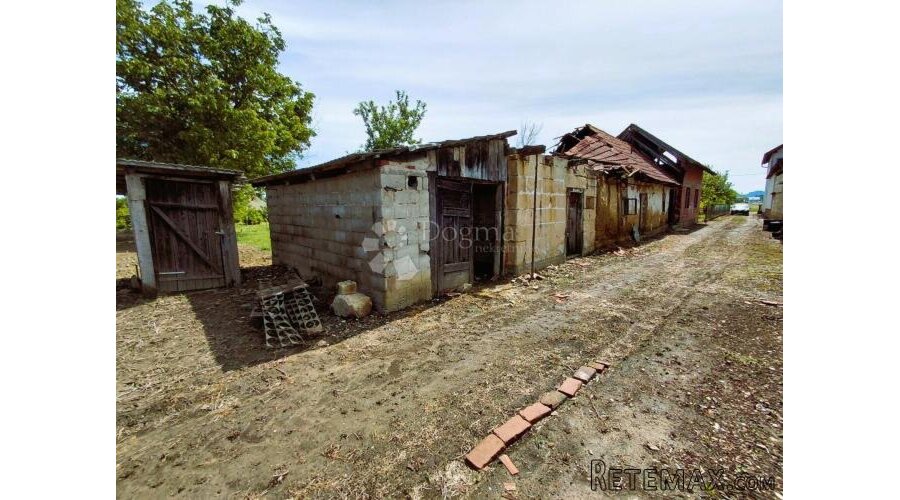 Kuća za renovaciju sa velikim zemljištem Gornje Ladanje - 2