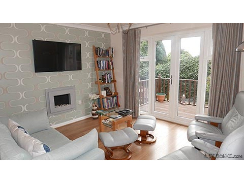 3 Bedrooms - House - Coleshill - For.. - 2