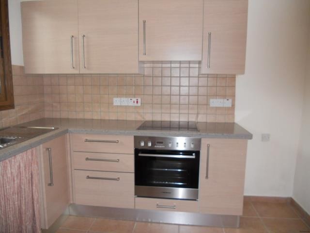 Two bedroom townhouse for rent.. - 2