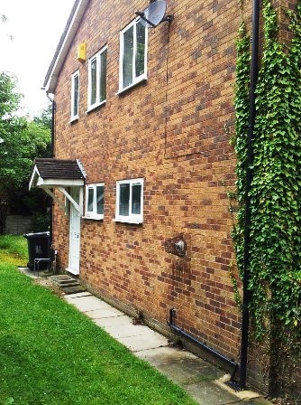 1 bedroom house to rent at Priory Drive..