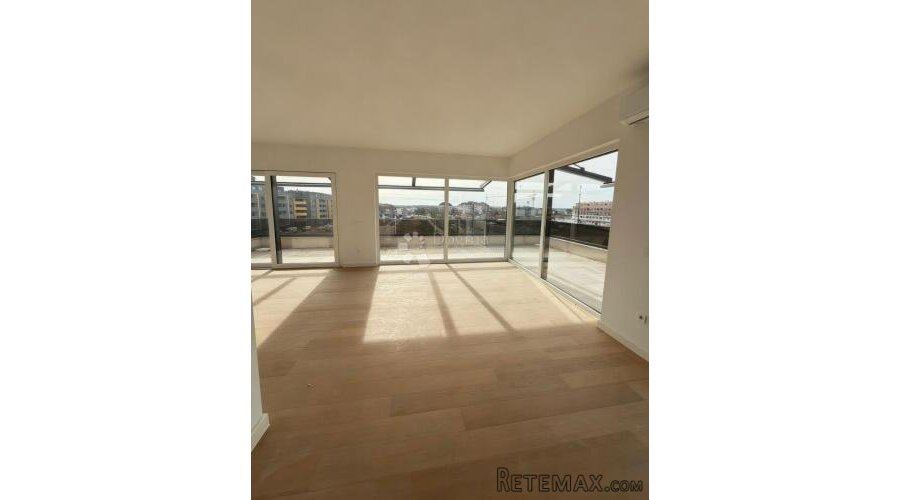 Luksuzan dvoetazni penthouse s liftom u Velikoj Gorici - 2