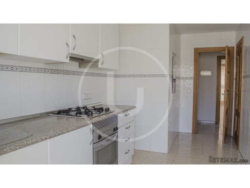 Luminous 3-bedroom apartment in Ibiza..