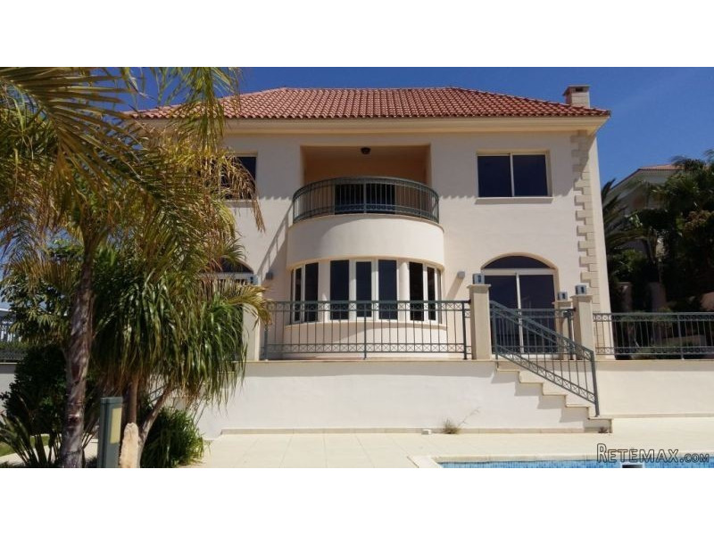Villa in Mesovounia with Panoramic sea..