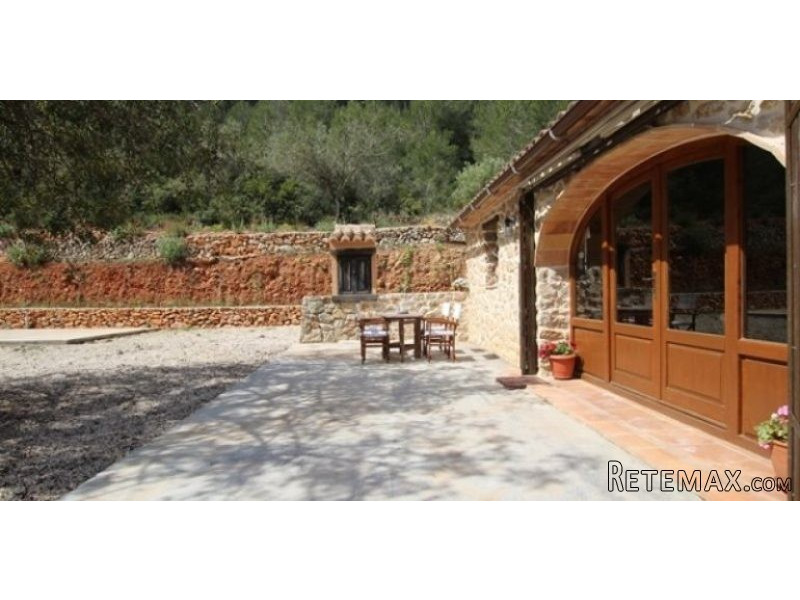 2 Bedroom 1 Bathroom Finca For Sale..