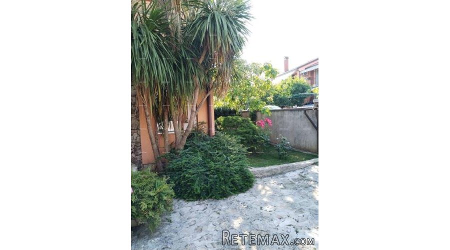 ROVINJ – APARTMANSKA ZGRADA NA MIRNOJ LOKACIJI, IDEALNA ZA I.. - 2