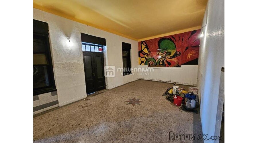 Rijeka, Sušak, 124.40m2, poslovni prostor s terasom