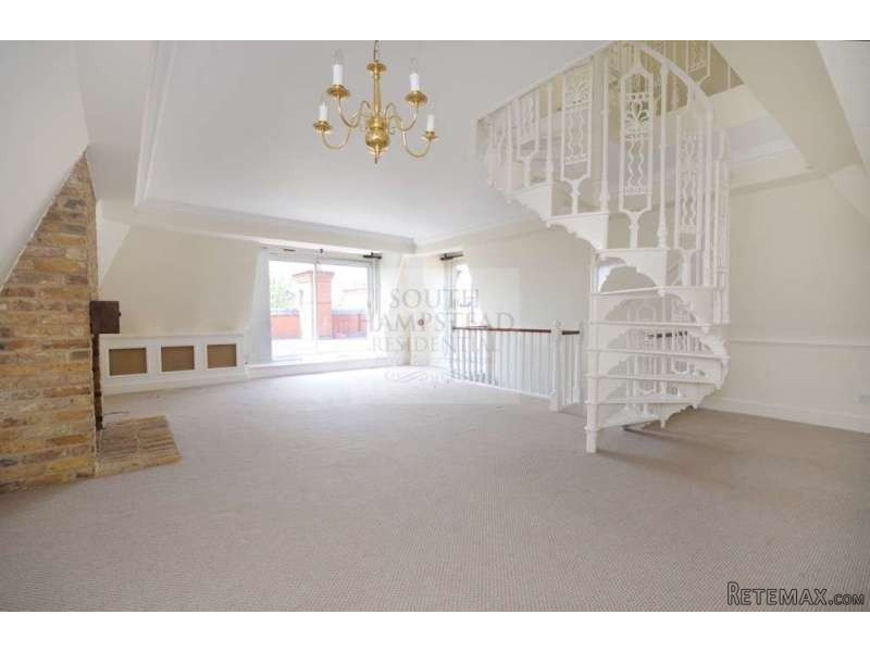 12 Hampstead Heights