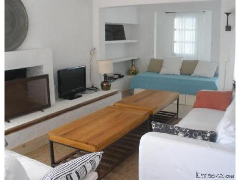 3 Bedroom House - For Rent - Jose.. - 2