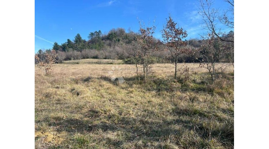 GRAĐEVINSKO ZEMLJIŠTE 1250 m2 - 2