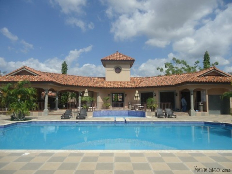 DUPLEX HOUSE FOR RENT IN VERSALLESSE.. - 2