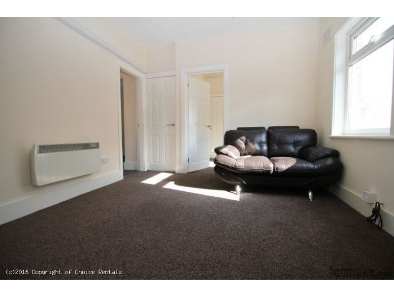 Flat 4, 30 Sherbourne Rd, blackpool - 2