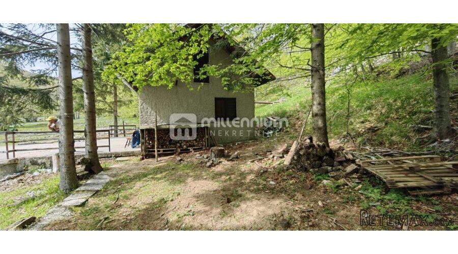 Platak, 40m2, vikendica s 7.611m2 okućnice