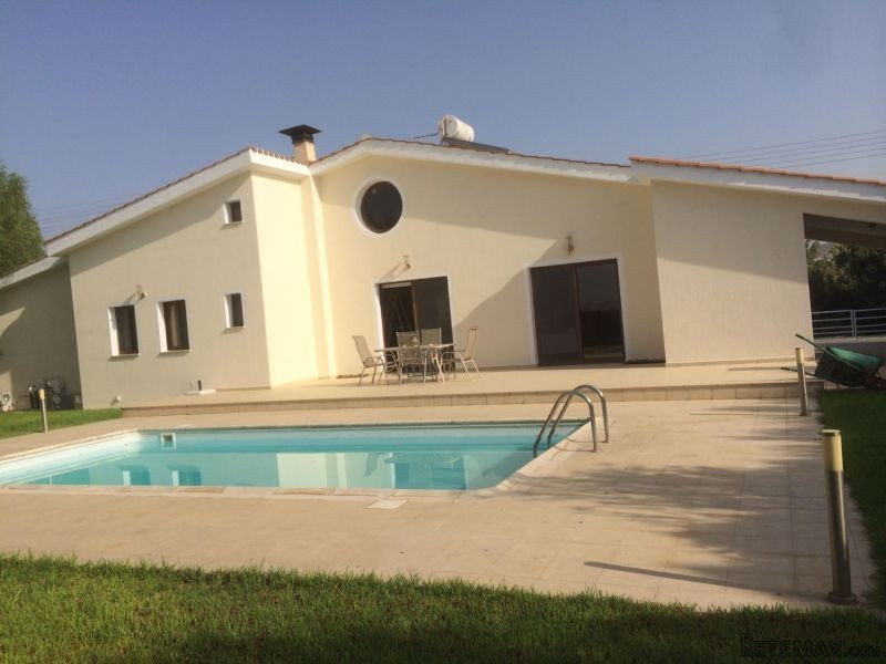 GORGEOUS "Cotton color Bungalow" in MONI