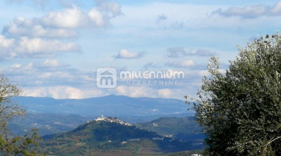 Istra, Vižinada, kuća s 4 stana okružena zelenilom - 2