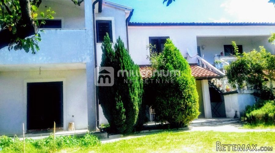 Istra, Vižinada, kuća s 4 stana okružena zelenilom - 7