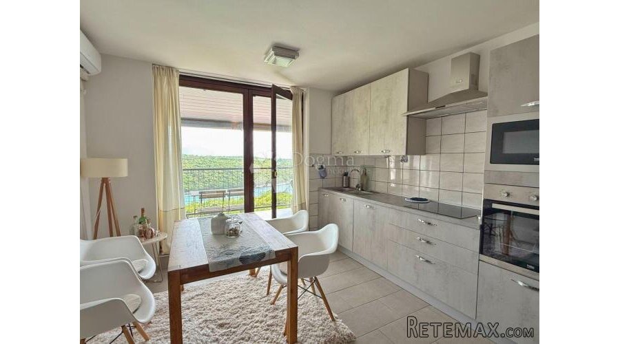 NAJBOLJA LOKACIJA U MARČANI, APARTMAN 1. RED DO MORA