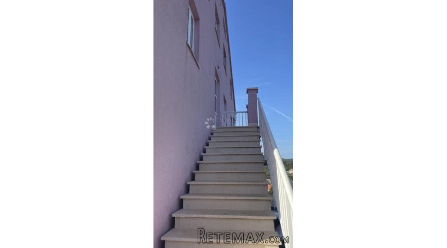 DVOETAŽNI APARTMAN LUMBARDA- KORČULA- CROATIA - 3