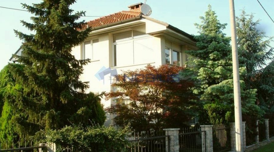 Zagreb (Lučko) kuća sa 2 stana, SNIŽENO - 3