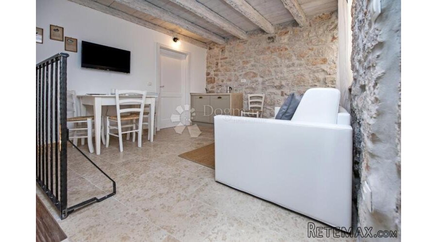 ROVINJ - SNIŽENO! Kuca s 3 apartmana u srcu starog grada - 3
