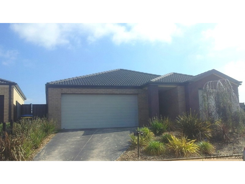 Beautiful Four Bedroom Home in Point.. - 2