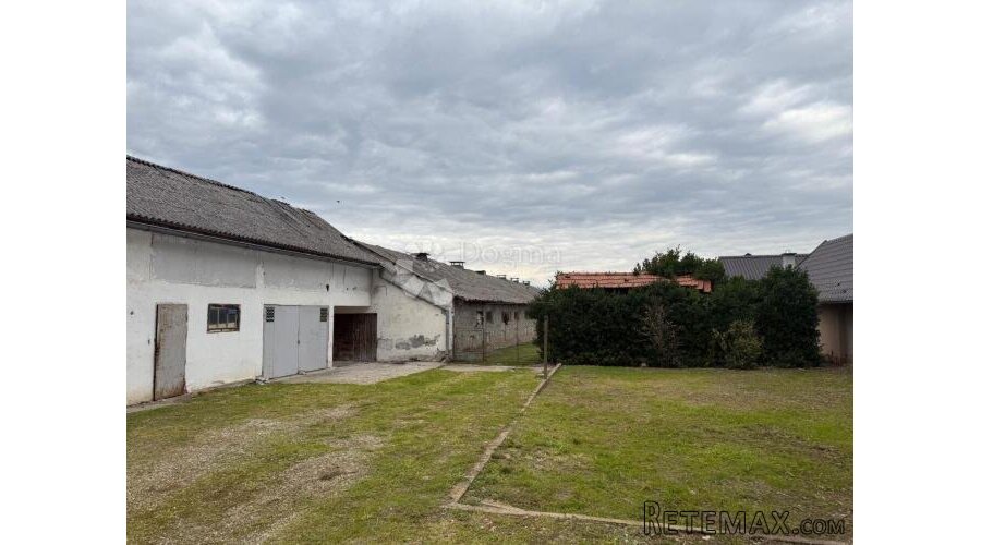 Kuća s gospodarskim zgradama u Gornjem Vratnu - 3